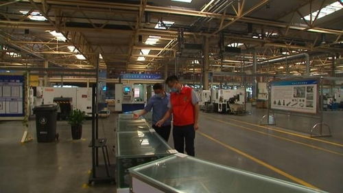 姜堰 1700多名駐廠員聞令而動(dòng) 助力企業(yè)高質(zhì)量發(fā)展
